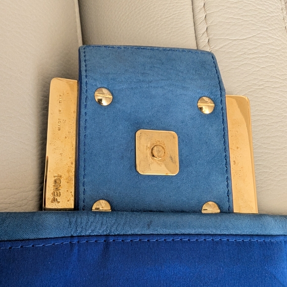 vintage Fendi Mama Forever shoulder bag in blue suede - Picture 7 of 15